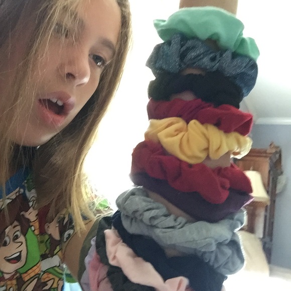 Meet your Posher, Akiko elizabeth - Picture 3 of 8